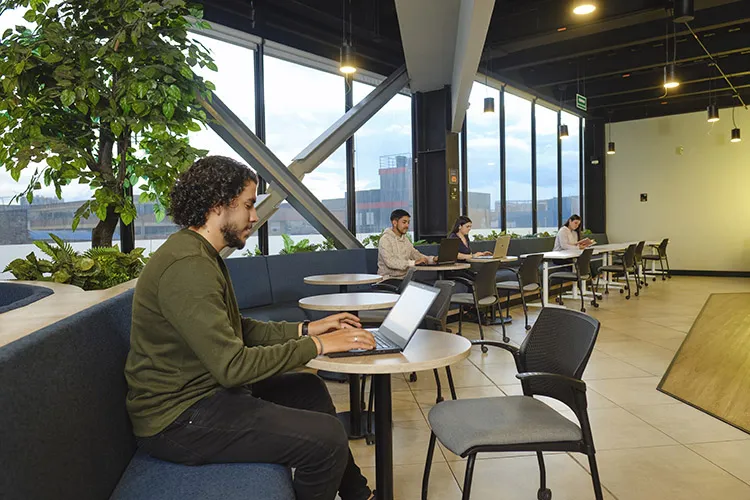 Coworking Bloc Plaza Ricaurte