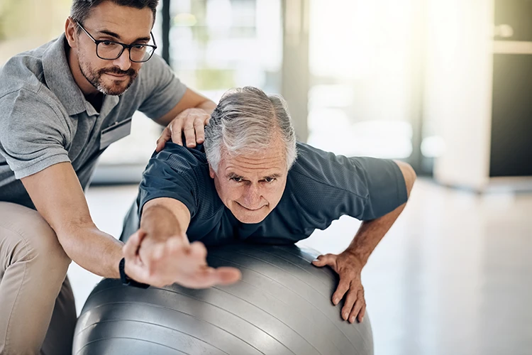 Programa de acondicimiento físico de gimnasia terapeutica para adulto de mayor