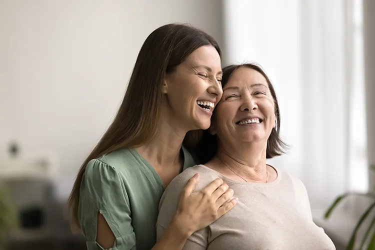 Madre e hija felices