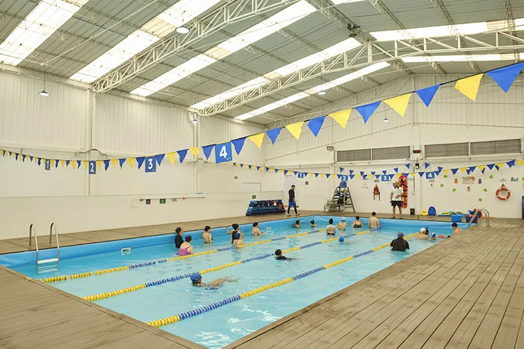 Interior del Bloc Piscina Suba