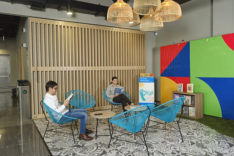 Espacio de social en el coworking 