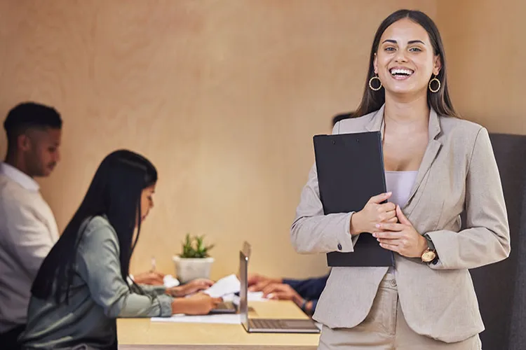 Mujer sonriendo