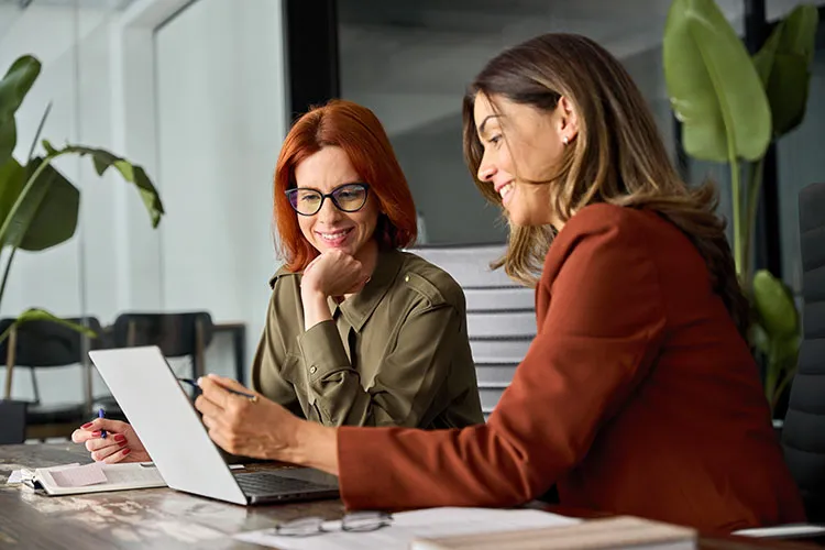 Mujeres trabajando