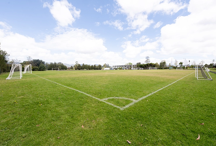 Cancha de fútbol propia