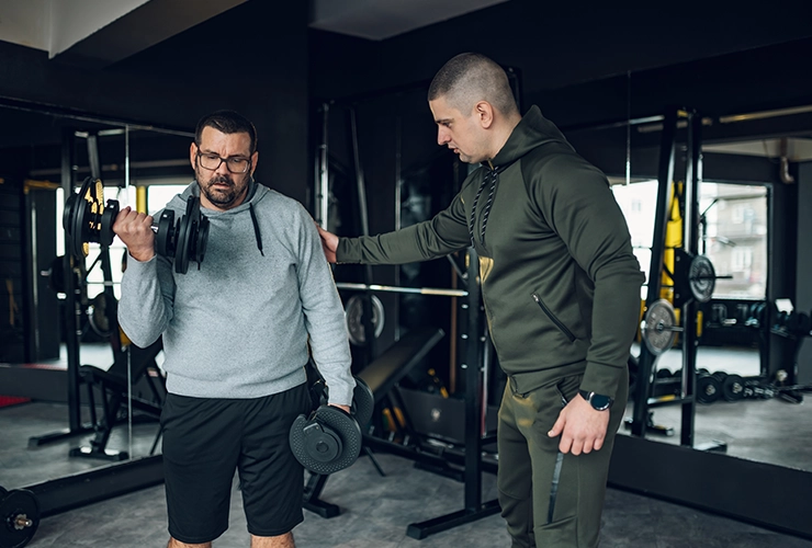 Clases semipersonalizadas en gimnasio