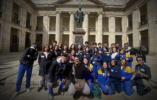 Estudiantes del laboratorio educomunicativo Voces del Colegio Colsubsidio Norte, capítulo Las voces de mi cole