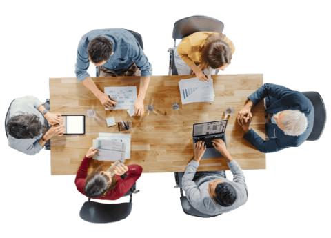 Reunión en mesa vista desde arriba